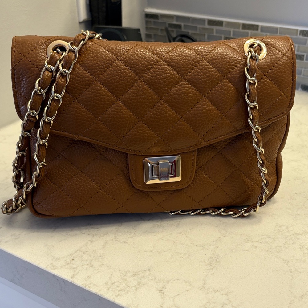 Elegant Brown Quilted Leather Chain Bag